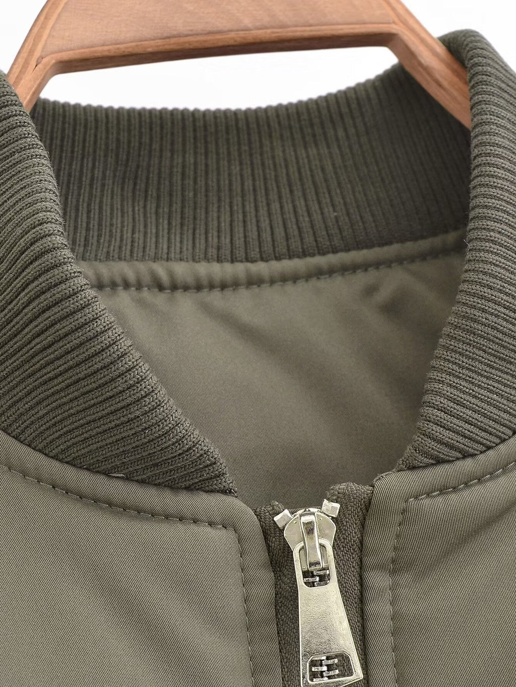 Vintage Quilted Jacket for Women | Stand-Up Collar, Thermal Design | Casual Autumn and Winter Wear