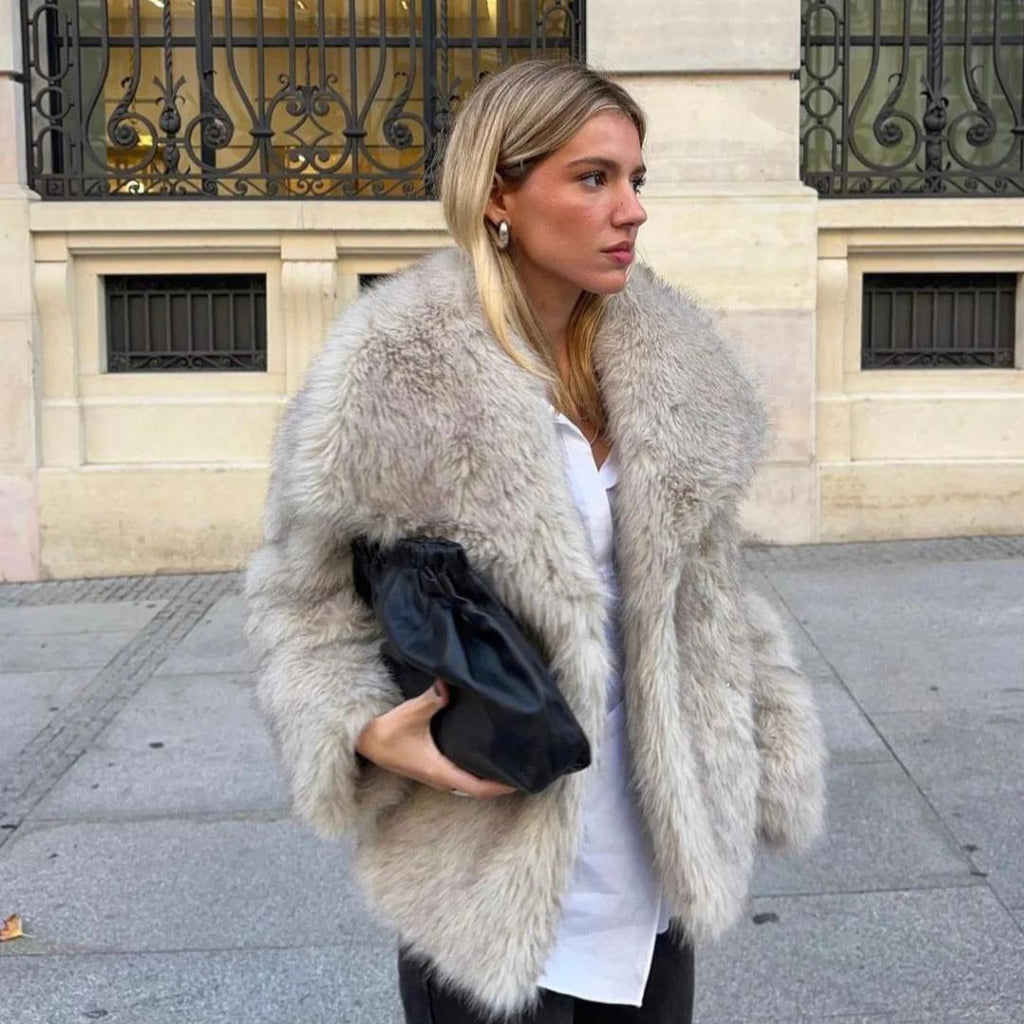Faux Fur Cropped Jacket | Luxurious & Warm | Modern Design