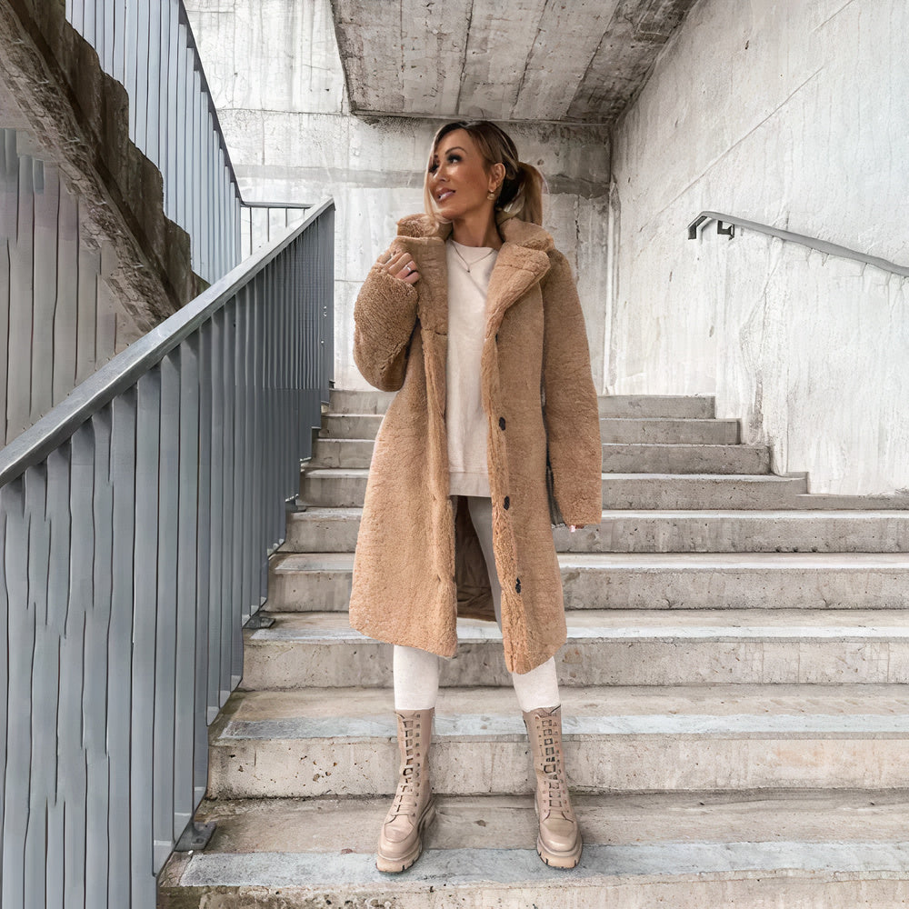 Longline Teddy Coat | Button-Down Design | Warm and Sophisticated