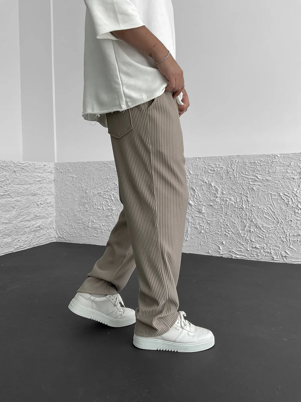Relaxed-Fit Straight-Leg Pants | Cotton Blend | Lightweight Comfort