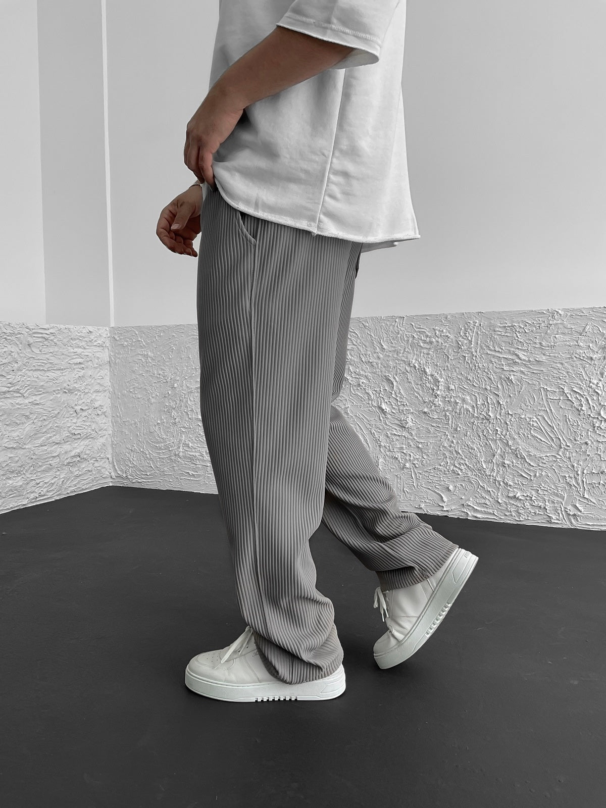 Relaxed-Fit Straight-Leg Pants | Cotton Blend | Lightweight Comfort