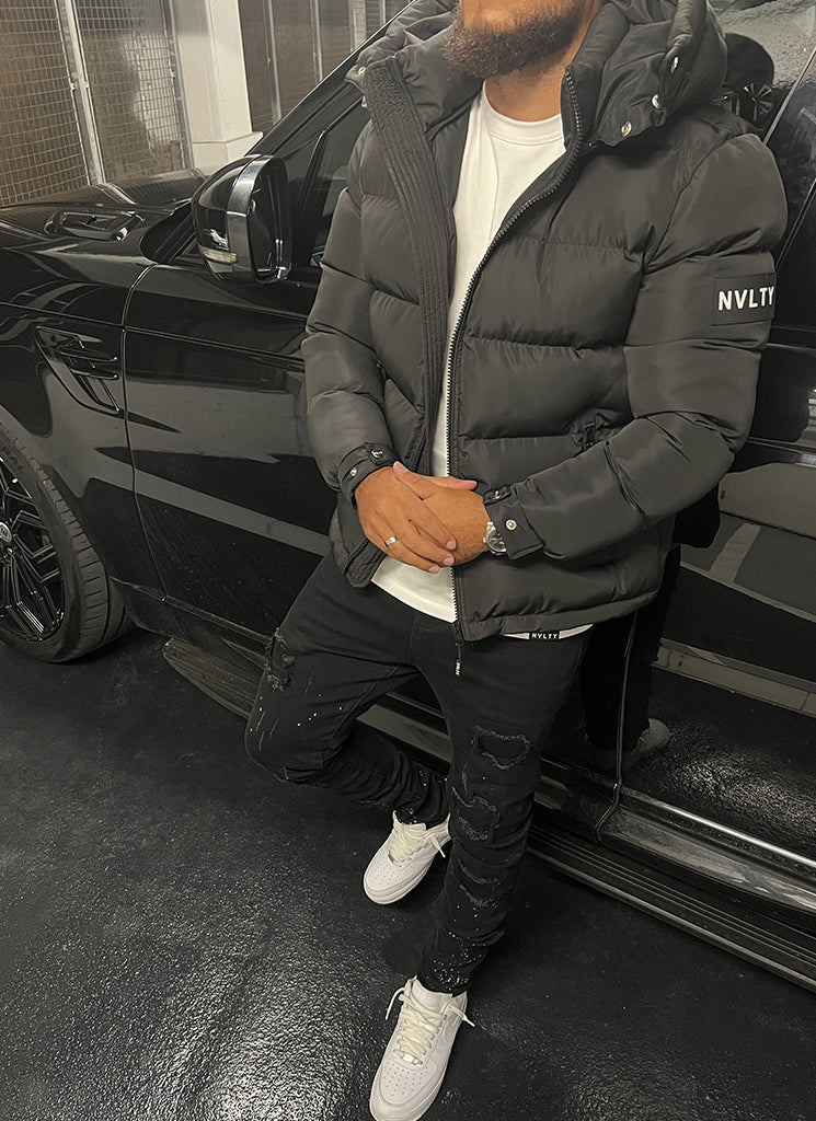 Hooded Puffer Jacket | Sleek Design | Warm and Functional
