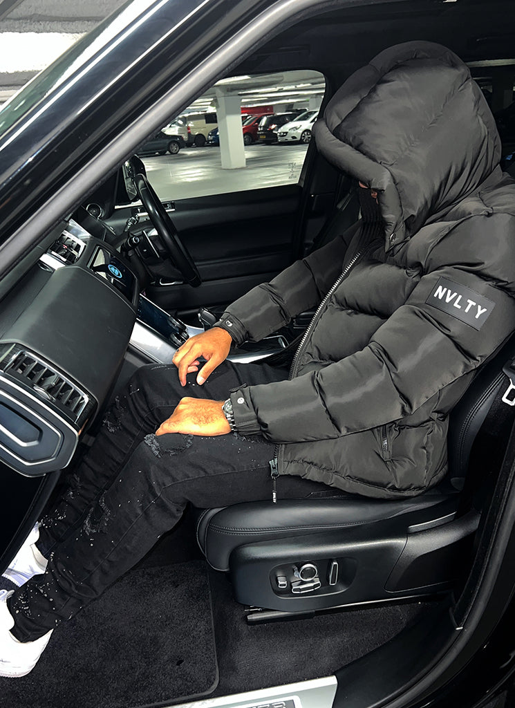 Hooded Puffer Jacket | Sleek Design | Warm and Functional