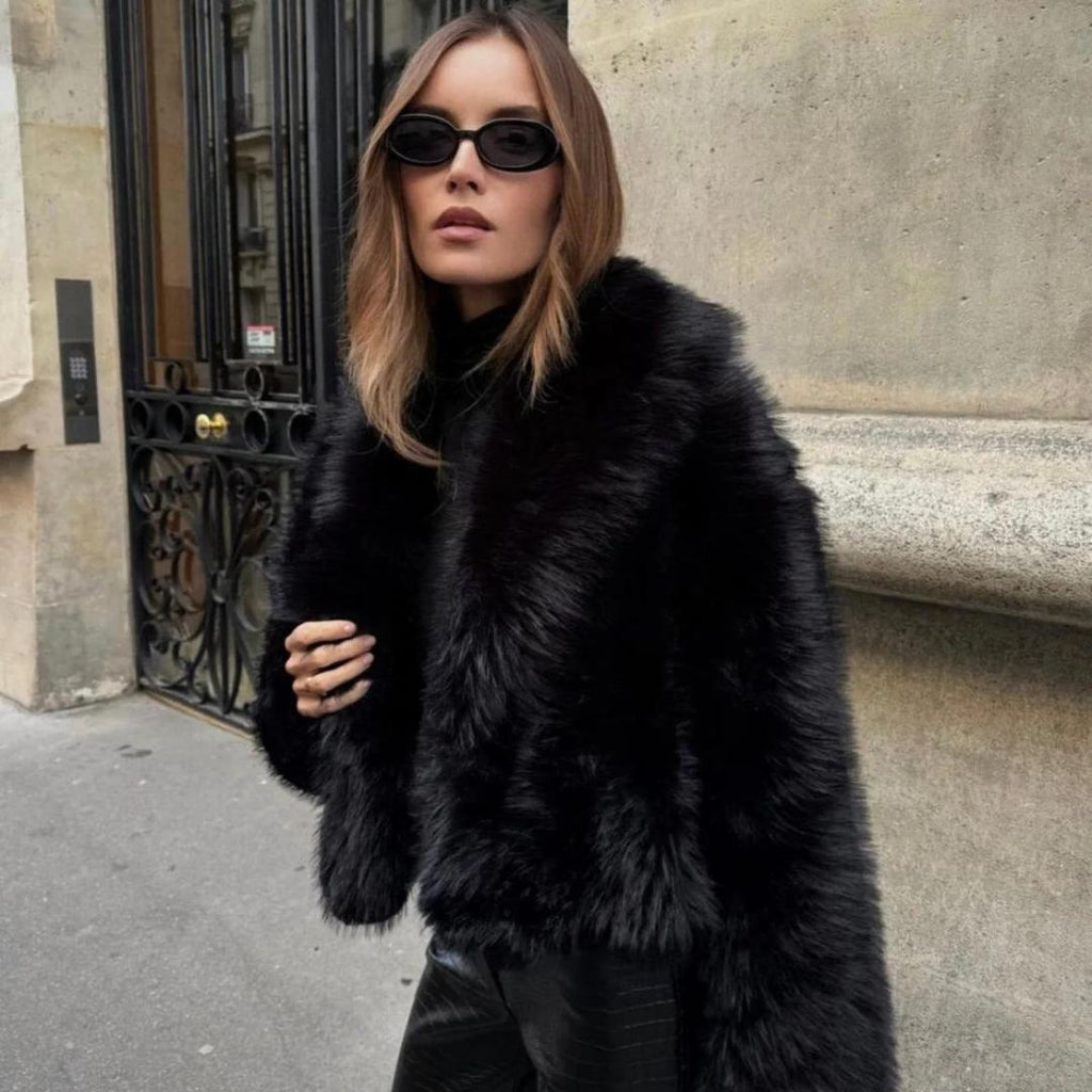 Faux Fur Cropped Jacket | Luxurious & Warm | Modern Design