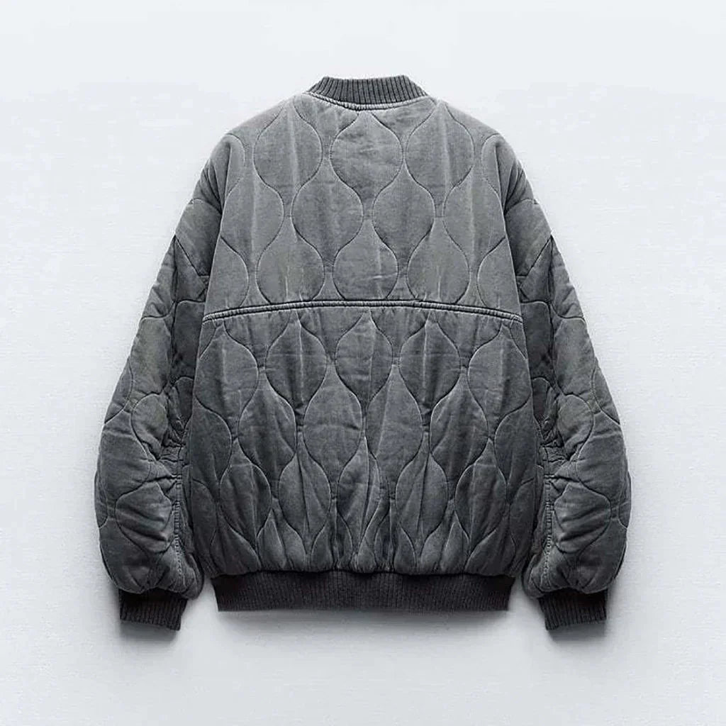 Oversized Quilted Bomber Jacket | Trendy & Comfortable | Perfect Layering Piece