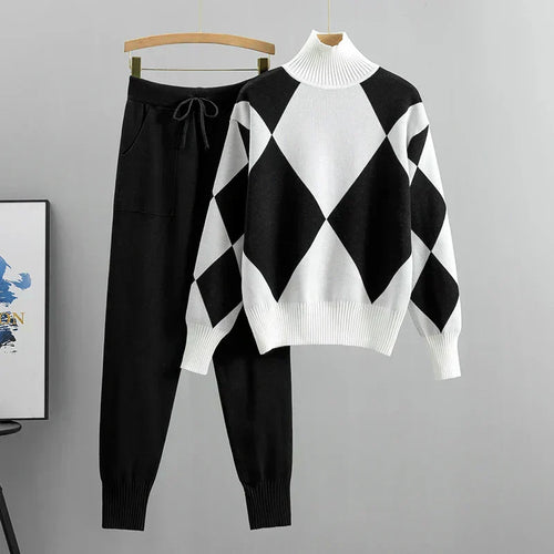 Argyle Knitwear Set | Cozy Two-Piece | Stylish and Comfortable