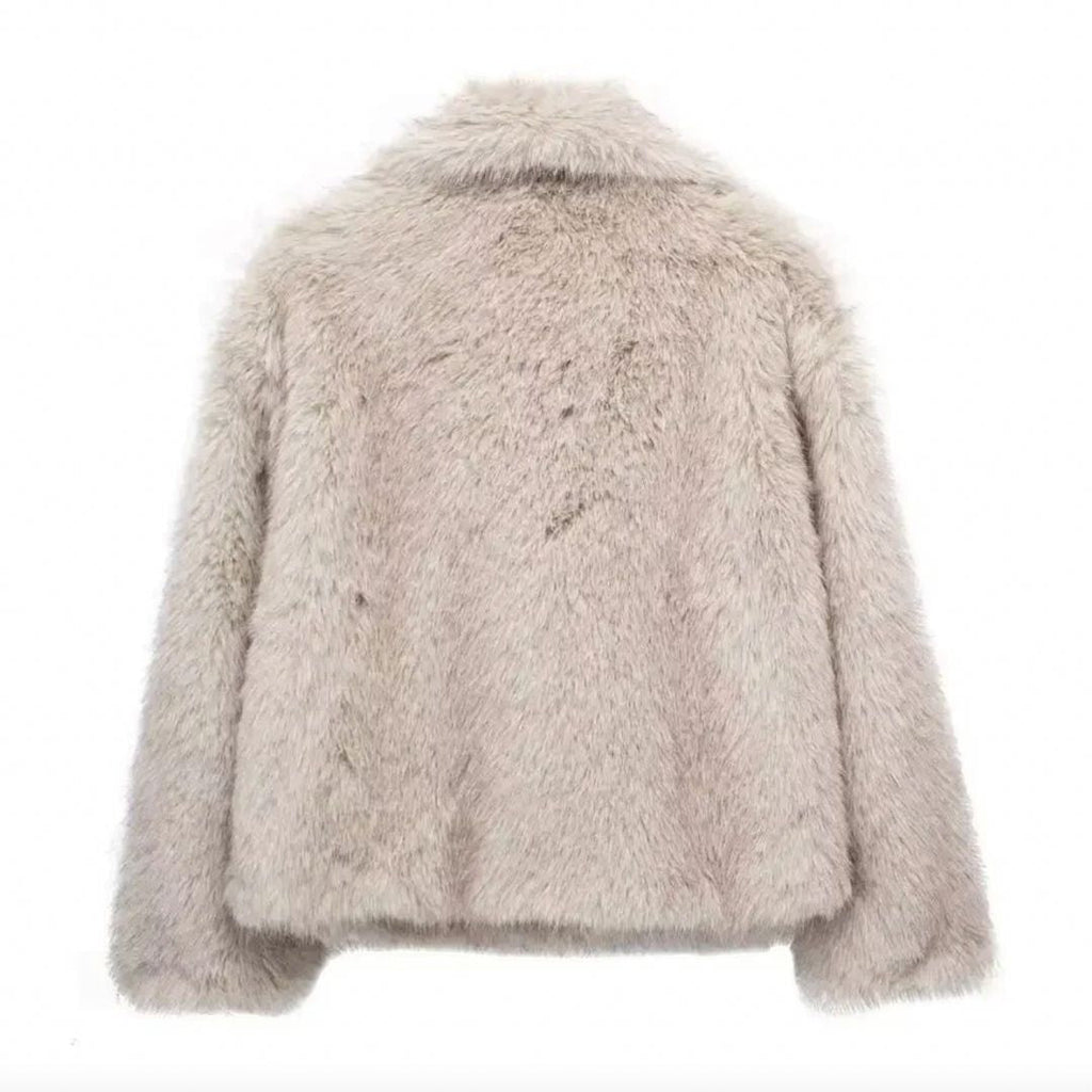 Faux Fur Cropped Jacket | Luxurious & Warm | Modern Design
