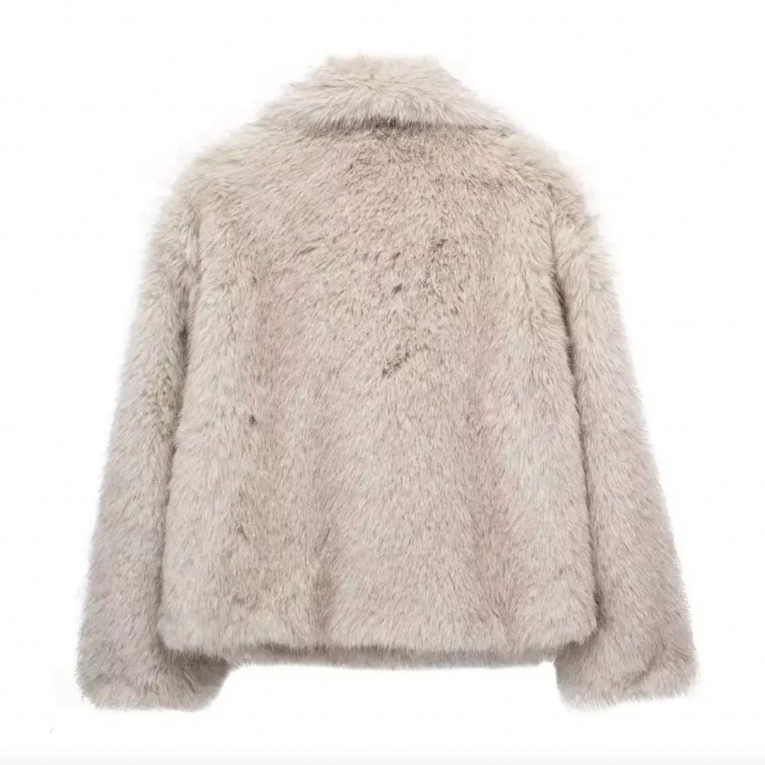 Faux Fur Cropped Jacket | Luxurious & Warm | Modern Design