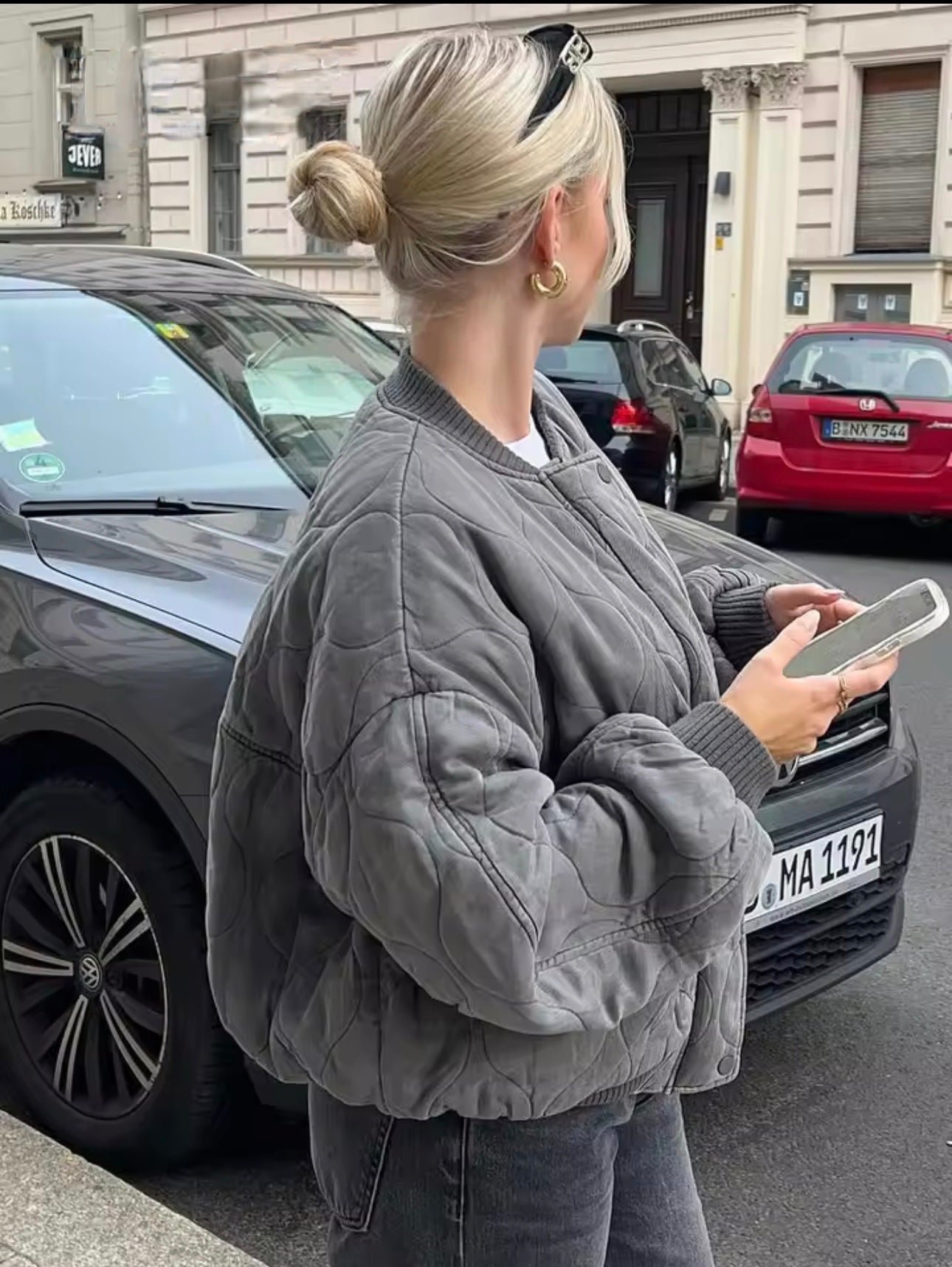 Oversized Quilted Bomber Jacket | Trendy & Comfortable | Perfect Layering Piece