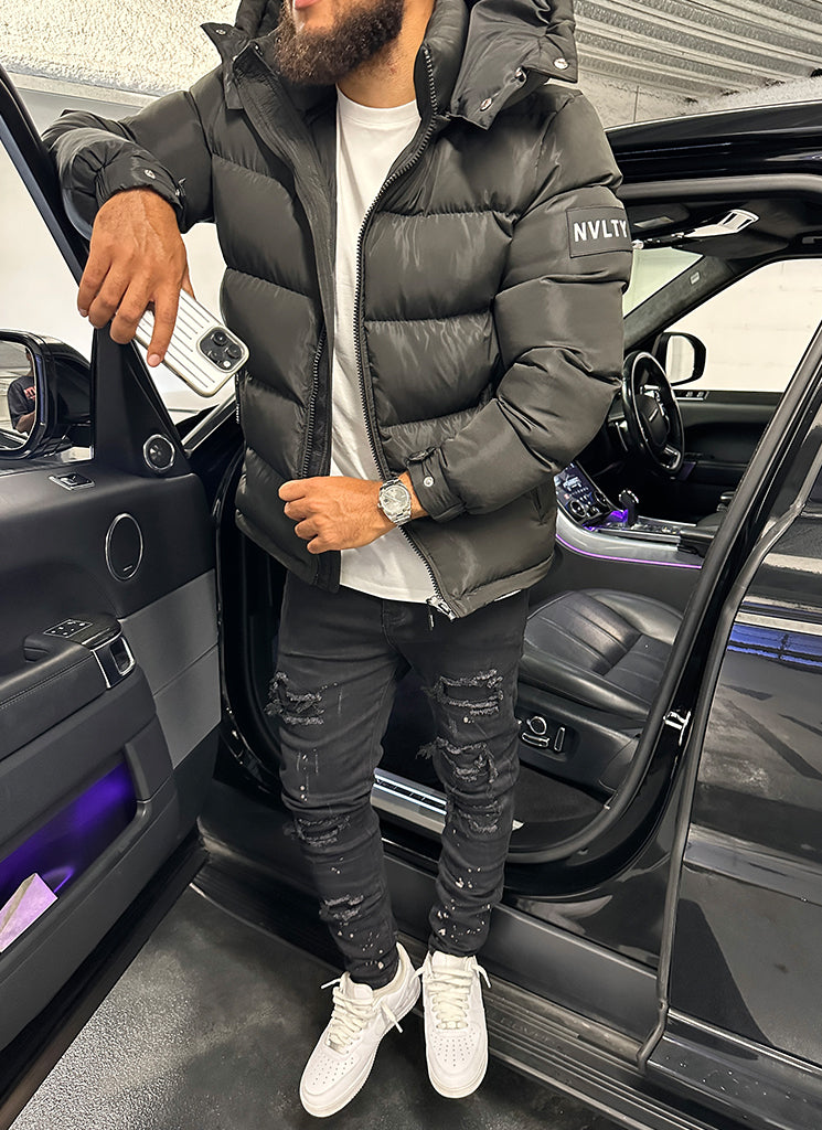 Hooded Puffer Jacket | Sleek Design | Warm and Functional