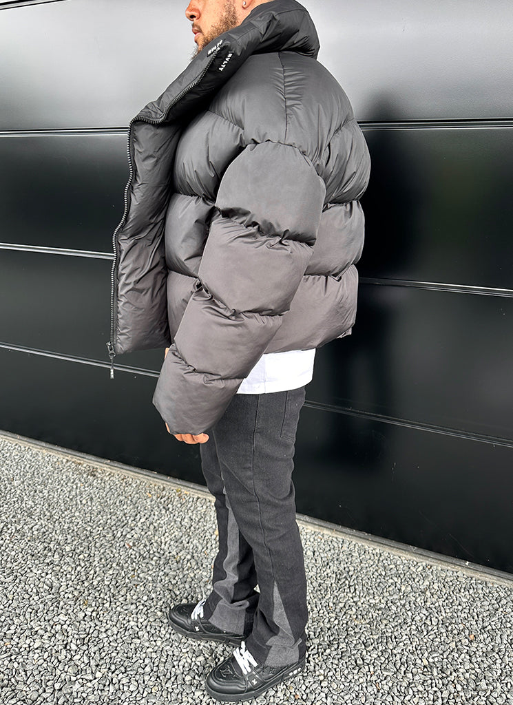Oversized Puffer Jacket | Bold Design | Ultra-Warm Insulation