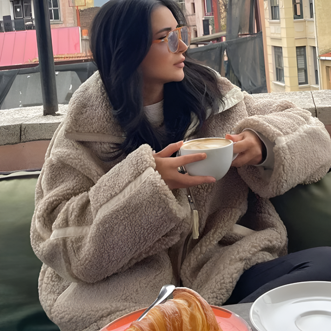 Oversized Teddy Jacket | Polyester | Warm and Luxurious