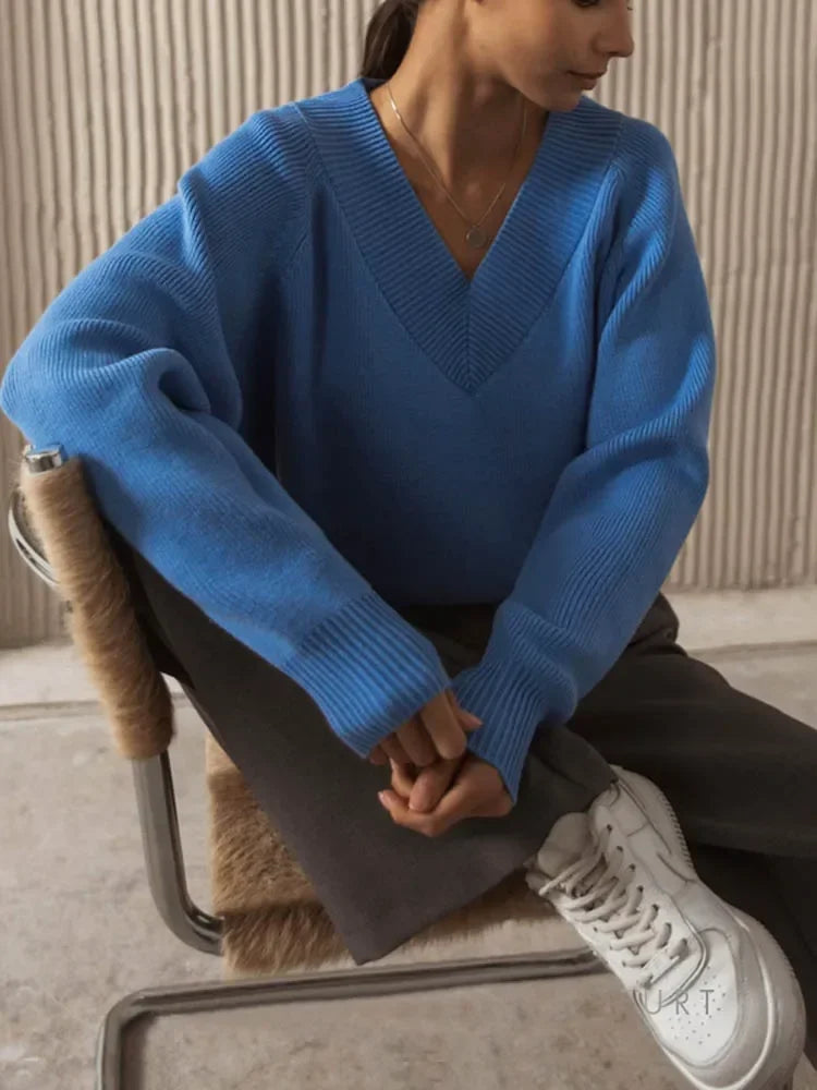 V-Neck Knit Sweater | Relaxed Fit | Elegant and Cozy