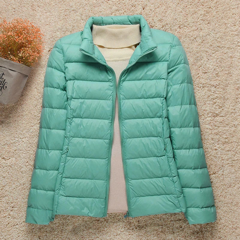 Hooded Lightweight Puffer Jacket | Packable Design | Warm and Versatile
