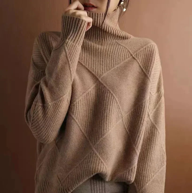 Diamond-Knit Turtleneck Sweater | Oversized Fit | Cozy and Chic
