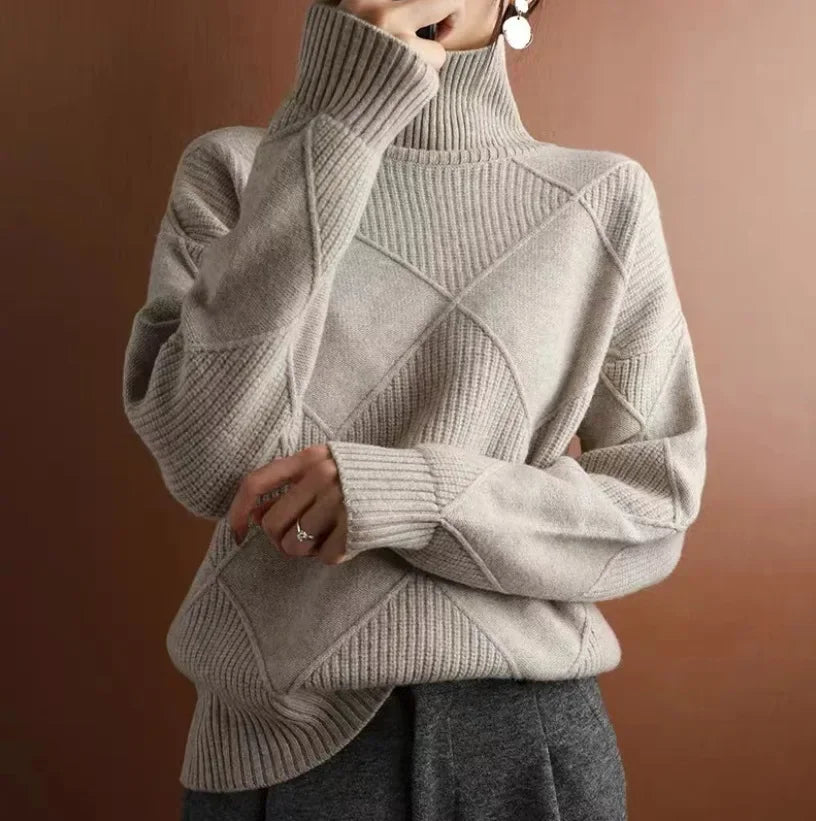 Diamond-Knit Turtleneck Sweater | Oversized Fit | Cozy and Chic