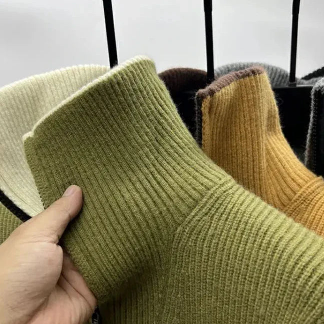 Half-Zip Ribbed Sweater | Contrast Collar | Cozy and Stylish