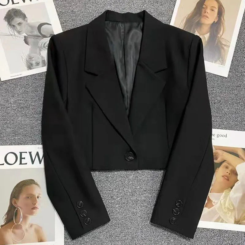 Cropped Blazer | Single-Button Design | Tailored and Sophisticated