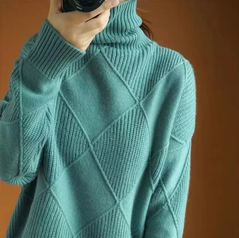 Diamond-Knit Turtleneck Sweater | Oversized Fit | Cozy and Chic