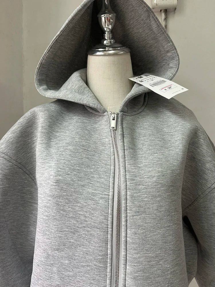 Oversized Zip-Up Hoodie | Cozy & Stylish | Everyday Essential