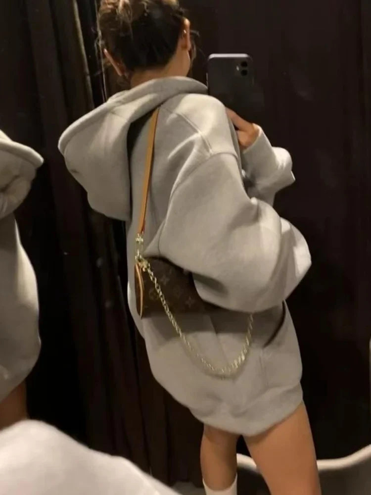 Oversized Zip-Up Hoodie | Cozy & Stylish | Everyday Essential