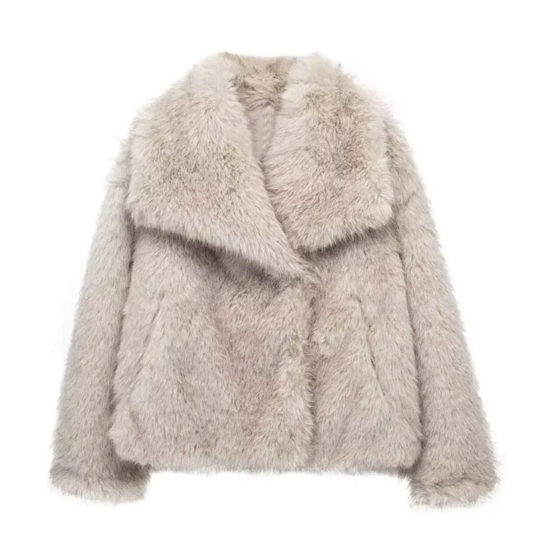 Faux Fur Cropped Jacket | Luxurious & Warm | Modern Design