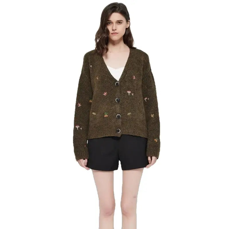 Embroidered Knit Cardigan | Floral Details | Cozy & Elegant