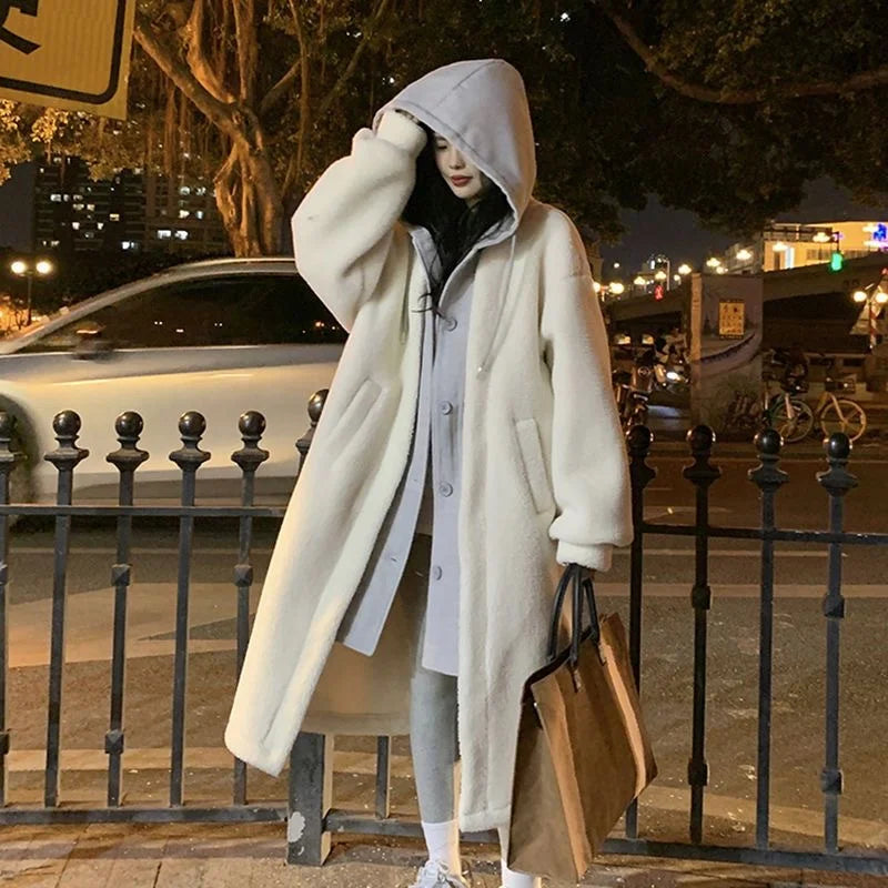 Long Teddy-Lined Winter Coat | Plush Warmth | Casual Elegance