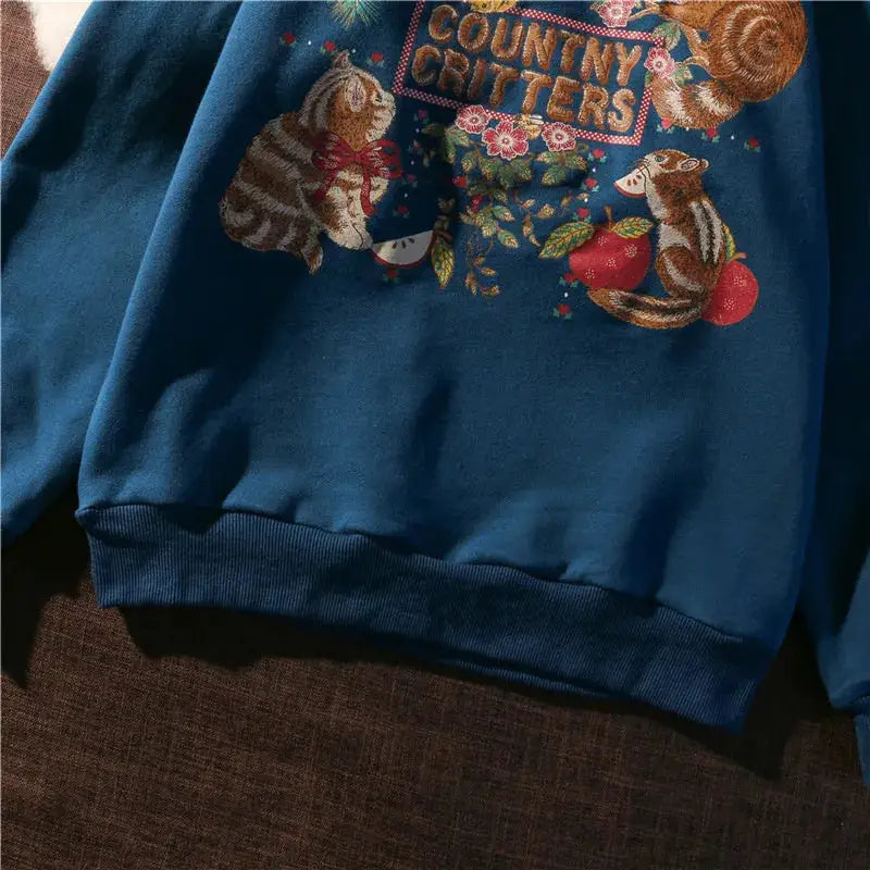 Country Graphic Sweatshirt | Relaxed Fit | Playful Animal Design