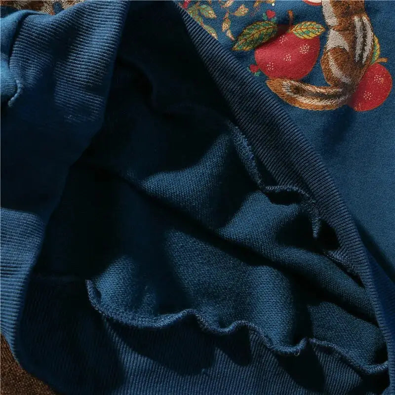 Country Graphic Sweatshirt | Relaxed Fit | Playful Animal Design