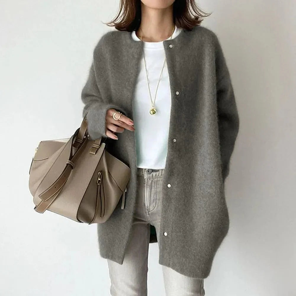 Oversized Knit Cardigan | Button-Up | Cozy and Elegant