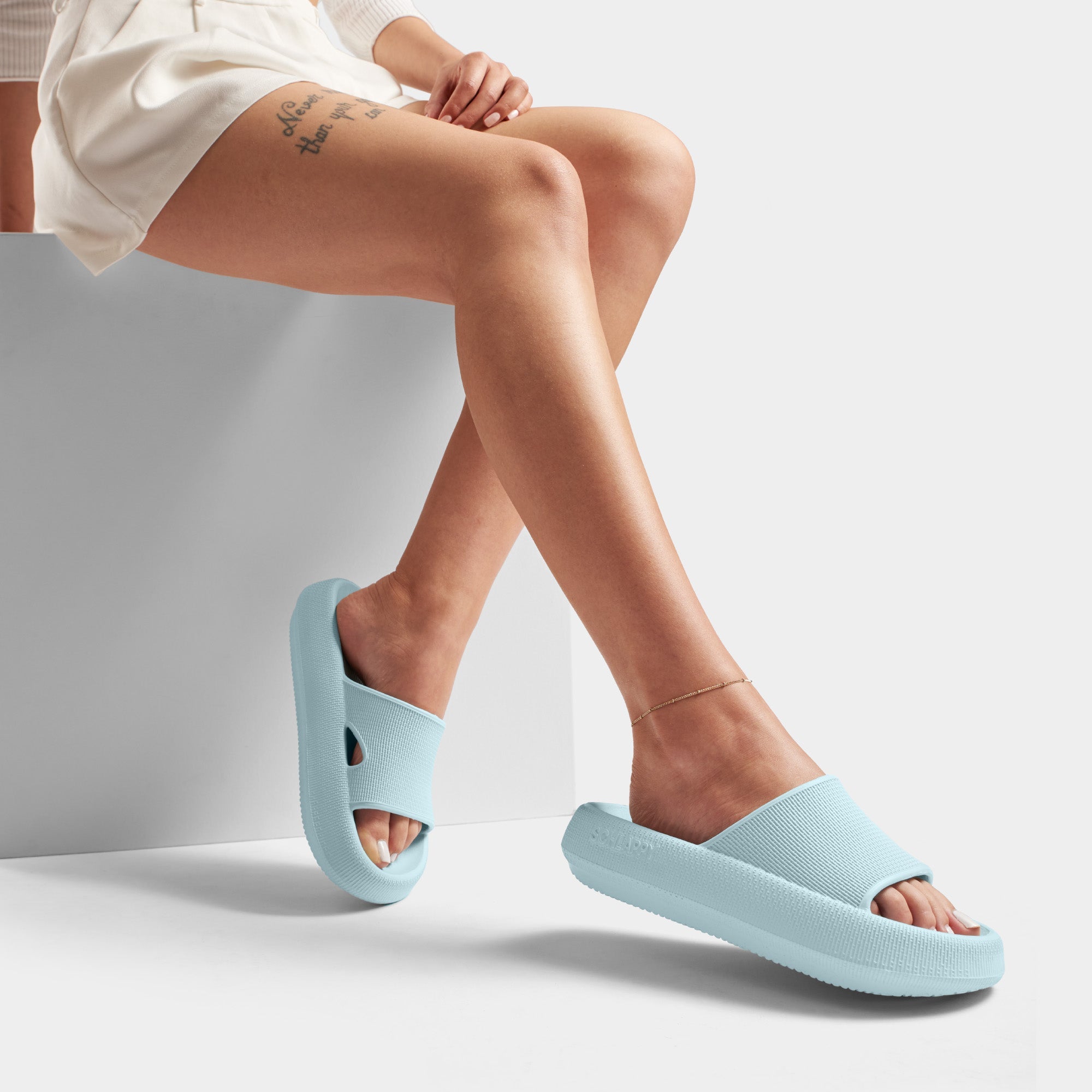 Ultra-Soft Cloud Slides | Lightweight Cushioned Sandals | Non-Slip Sole | Indoor & Outdoor Comfort