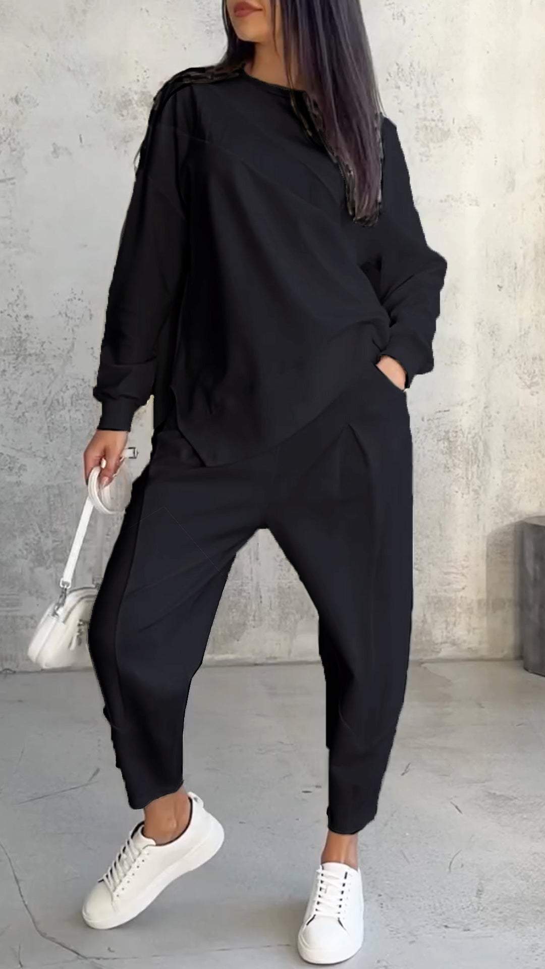 Relaxed Sweatshirt and Jogger Set | Cotton-Polyester | Minimalist and Comfortable