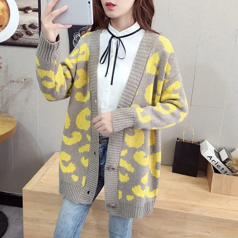 Oversized Leopard-Print Cardigan | Bold & Stylish | Cozy Fit